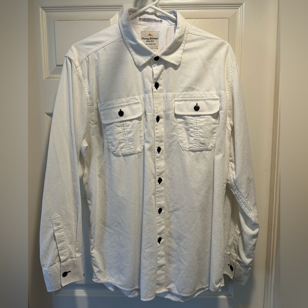 Men’s corduroy long sleeve button up